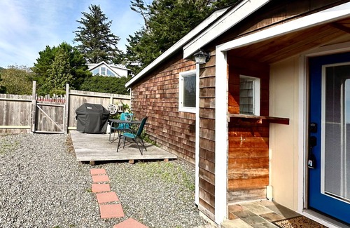 Gold Beach Cabin | Harbor View Cabin - Unit B