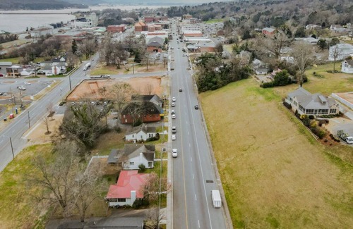 Guntersville House | Harbor View Cottage Downtown