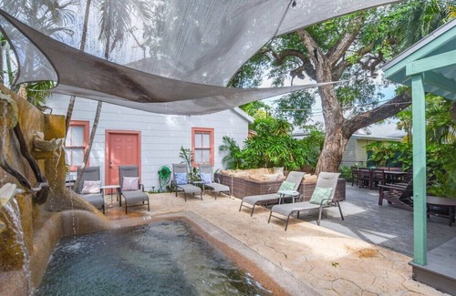 Historic Seaport Villa | Harbor Walk Hideaways - African Queen Suite | Downtown