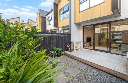 Hobsonville Apartment | Harborlight-Modern 2 Bedroom Townhouse in Hobsonville