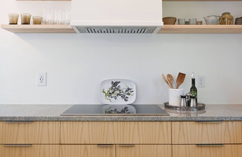 East End Apartment | Harborview - Curated East End Escape w/Parking