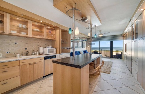 Sand Key Condo | Harbour Light Towers 505 - Directly Beachfront