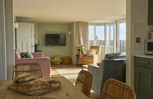 Southwold House | Harbour Lights