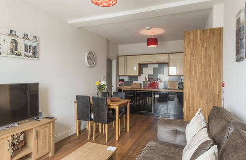 Ramsgate Apartment | Harbour view - 2 bed apartment with stunning harbour views