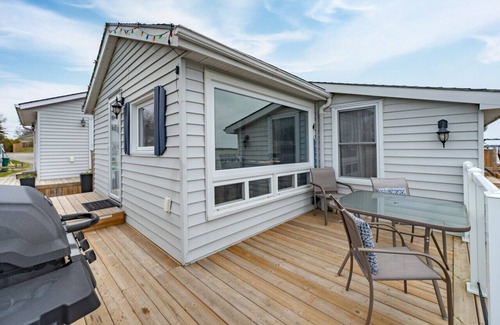 Wellington House | Harbour View Cottage at The Birch