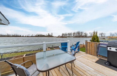 Wellington House | Harbour View Cottage at The Birch