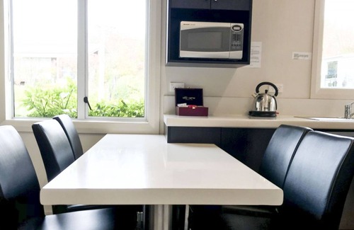 Timaru Hotel | Harbour View Motel
