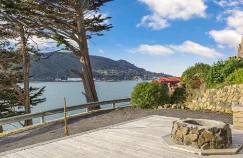 Dunedin House | Harbour Views