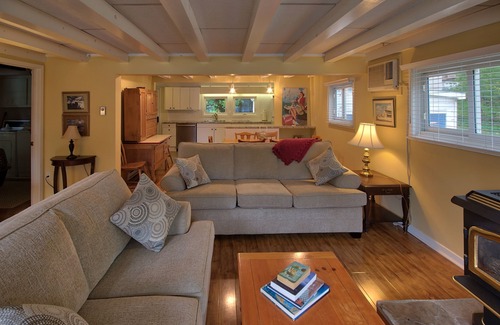 Bayfield Cottage | Harbourfront Cottage!