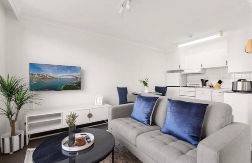 McMahons Point Apartment | Harbourside #15