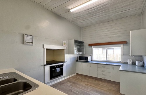 Angourie House | Harbourside, 7 Harbour Street