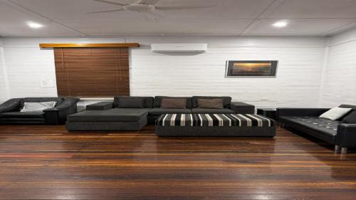 Angourie House | Harbourside, 7 Harbour Street