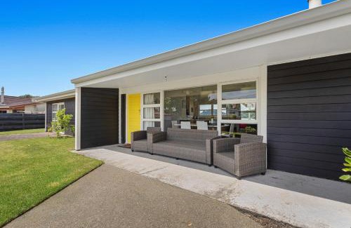 Ohope House | Harbourside - Ohope Holiday Home
