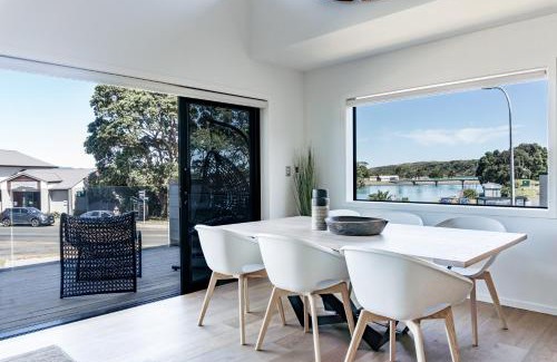 Raglan House | Harbourview Haven