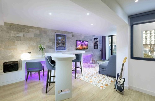Sant Jordi de Ses Salines Hotel | Hard Rock Hotel Ibiza