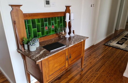 Harden House | Harden Golfers Rest Accommodation