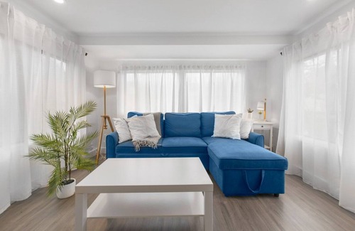 Pointe-du-Chene Cottage | Hardy’s Parlee beach suite