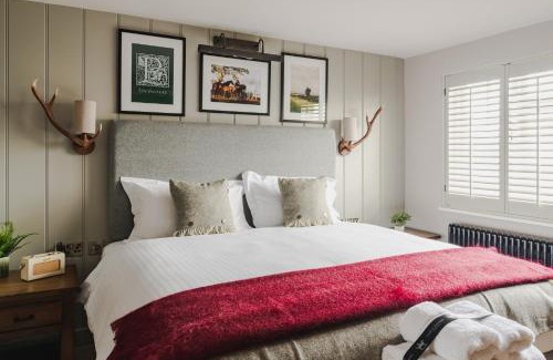 Newbury Hotel | Hare and Hounds - Newbury