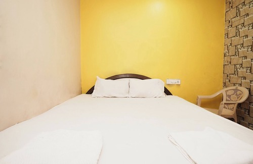J B Nagar Hotel | Harihara Residency Comfort Andheri East, Mumbai