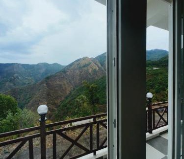 Naina Range Hotel | Harika Palace