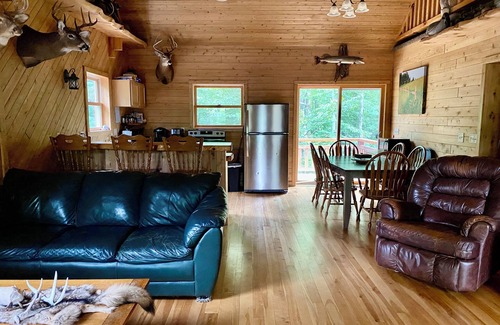 Grand Marais Cottage | Harju Rd Cottage In Family-Friendly Grand Marais, MI For Year Round Getaway!