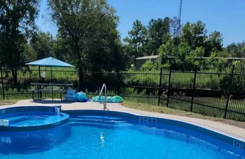 Huntsville RV Rental | Harmon Creek Marina and Campground
