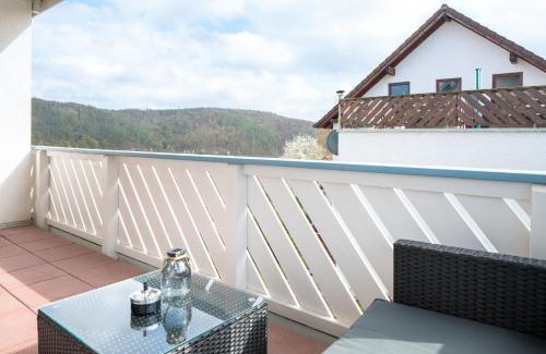 Edertal Apartment | Harmony: Edersee Apartment – Sperrmauer – Lounge