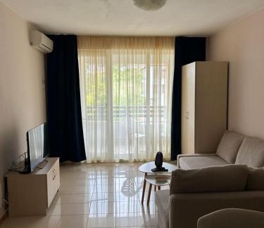 Osenovo Apartment | Harmony Hills Tomovi Apartment F45
