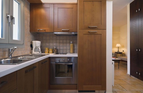 Longos Apartment | Harmony Hotel Apartments - Suite ARTEMIS 50m² For 2-4 People Free Wifi