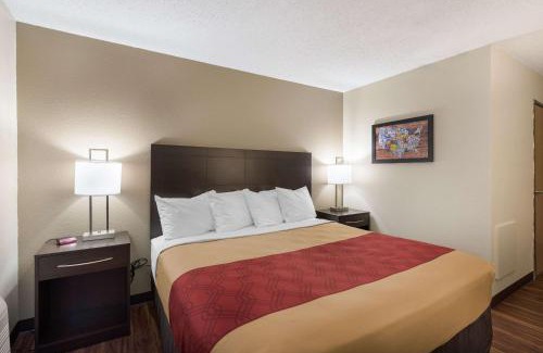 New Ulm Hotel | Harmony Inn