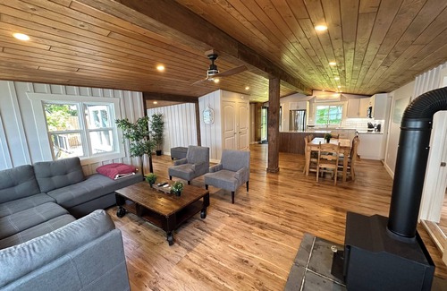 Kingston Cottage | Harmony Lane Hideaway