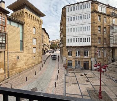 Haro Apartment | Haro Plaza Glam Tourist Home