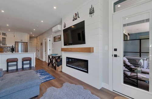 Harrison Hot Springs Apartment | Harrison Hot Springs Lakeside