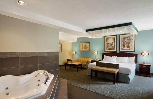 Harrison Hot Springs Hotel | Harrison Lake Hotel