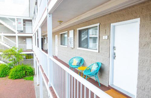 Harrison Hot Springs Apartment | Harrison On The Lake, Walkable to Beach and Village