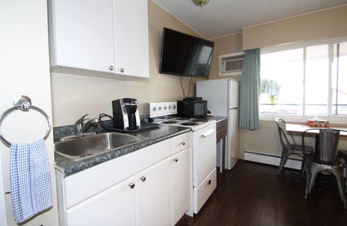 Harrison Hot Springs Hotel | Harrison Spa Motel