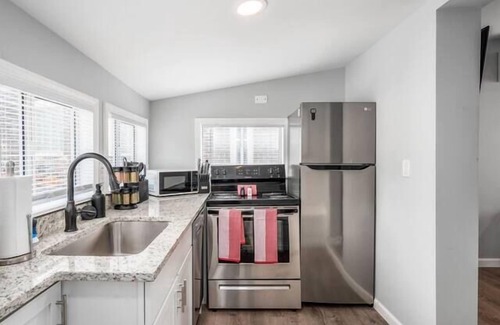 Downtown Columbus House | HARRISON STUDIO IN HEART OF COLUMBUS