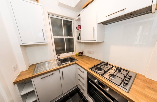 Tower Hill Apartment | Harry Potter - 2 bed apartment
