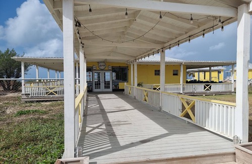 Barbuda Cottage | Harrys Cottages Cottage 5 Right on the Pink Sand