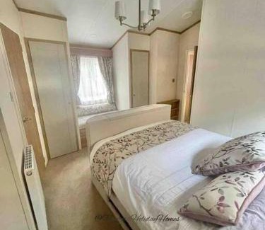 Troutbeck Bridge Ski Chalet | Hartland Lodge - White Cross Bay Holiday Park