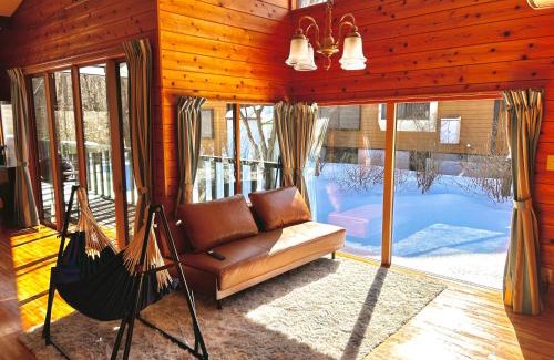 Kita Karuizawa Villa | ＨARUNA VILLA 浅間山麓、貸切コテージ、アクセス抜群