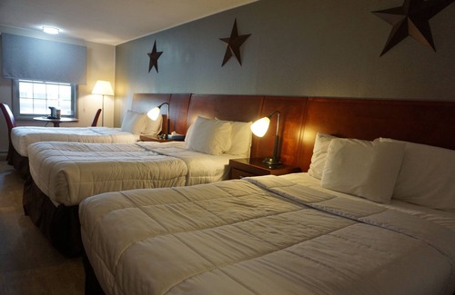 Gordonville Hotel | Harvest Drive Family Inn
