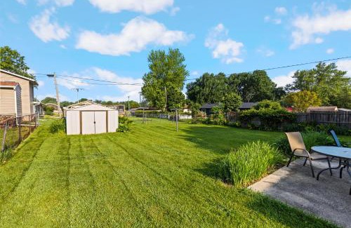 Winnebago House | Harvest Haven- Cozy Downtown Winnebago Retreat