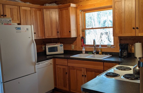Grassy Creek Cabin | HARVEST MOON Cabin: 54 acres, family friendly, creek frontage, great fishing