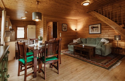 Rotacker Apartment | HAS-16 Log cabin, 4-6 pers., 65sqm - Naturerlebnisdorf Blauvogel (1)