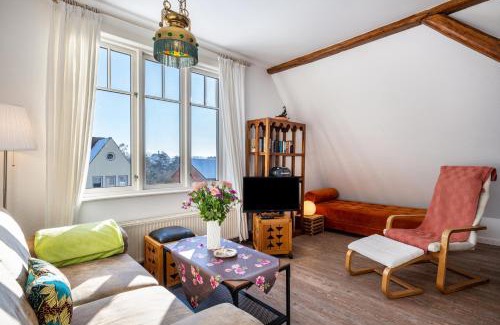 Alt-Travemunde/Ronnau Apartment | Haus Übersee Wohnung Sansibar