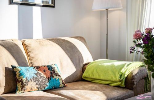 Alt-Travemunde/Ronnau Apartment | Haus Übersee Wohnung Sansibar