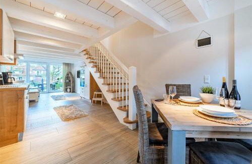 Greetsiel House | Haus am Siel 02, zentral mit eigenem Steg