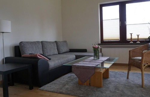 Mullenborn House | Haus Eifeldolomiten - Freistehendes Ferienhaus mit Garten bis 4 Pers