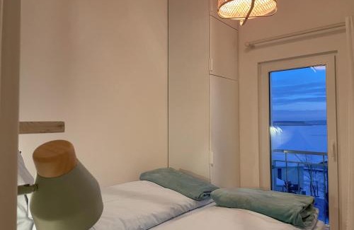 Lobstaedt Apartment | HAUS IM SCHILF 1 - Oase mit Seeblick - Adults only